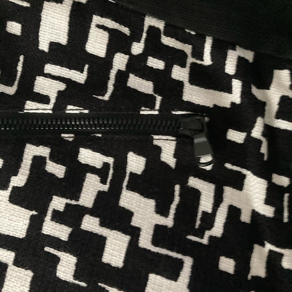 Trina Turk geometric pants sz. 8 EUC - Picture 5 of 8